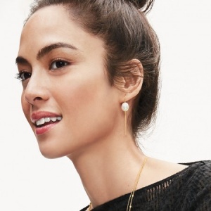 ANIKA PEARL DROP EARRINGS